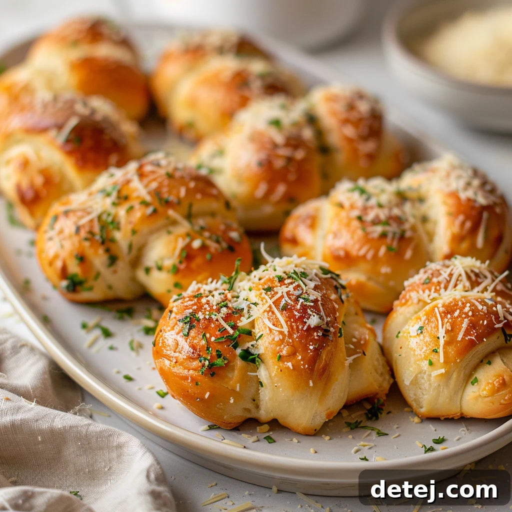 Easy Garlic Bread Knots