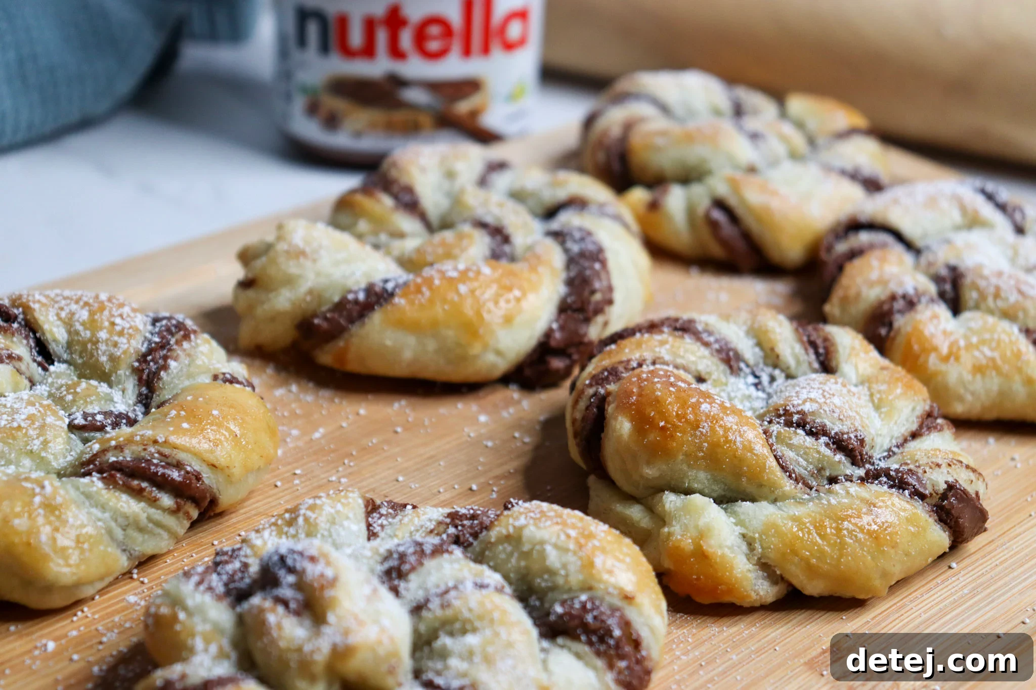 Easy Nutella Puff Pastries Recipe