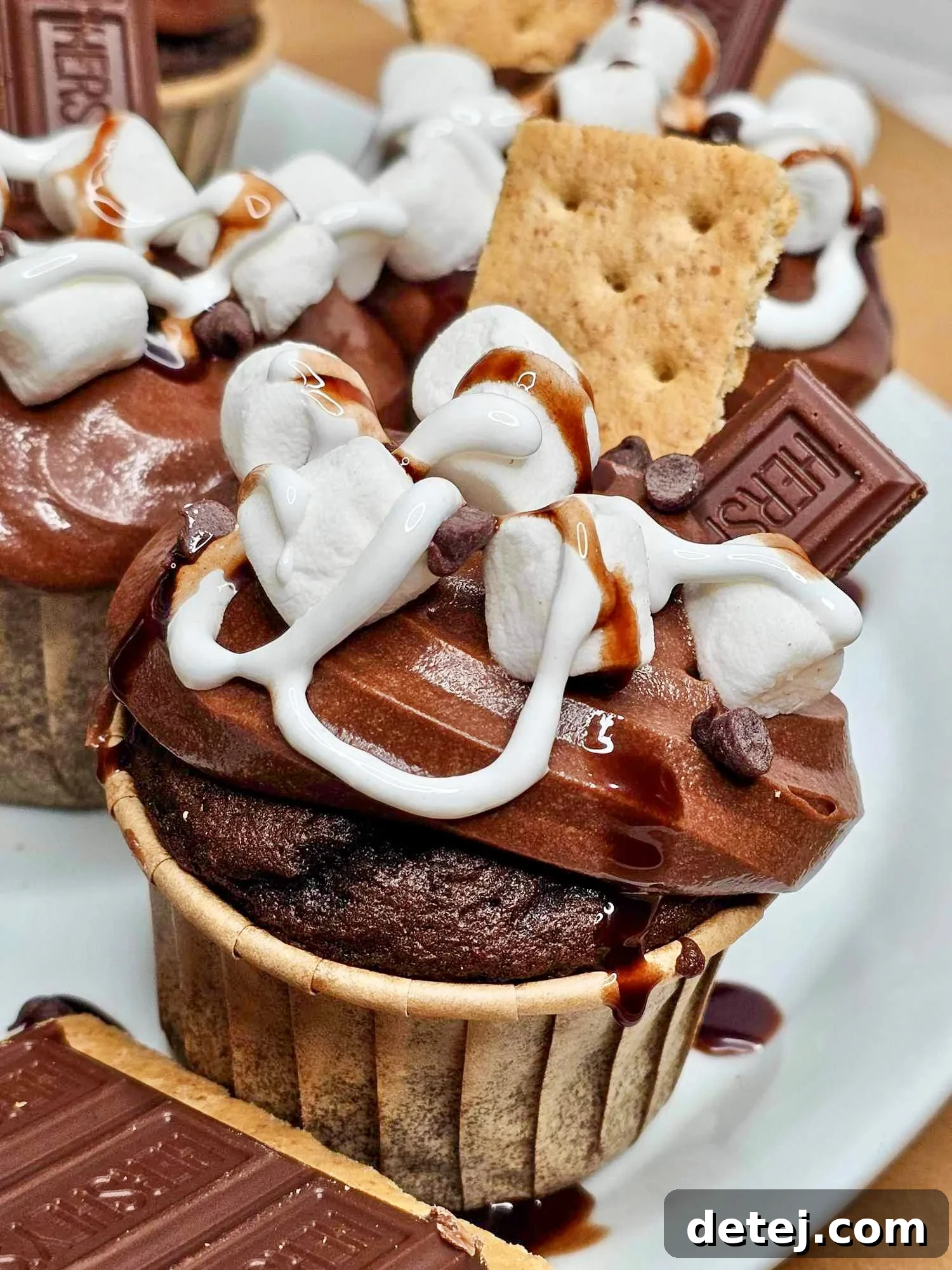 Easy S’mores Cupcakes