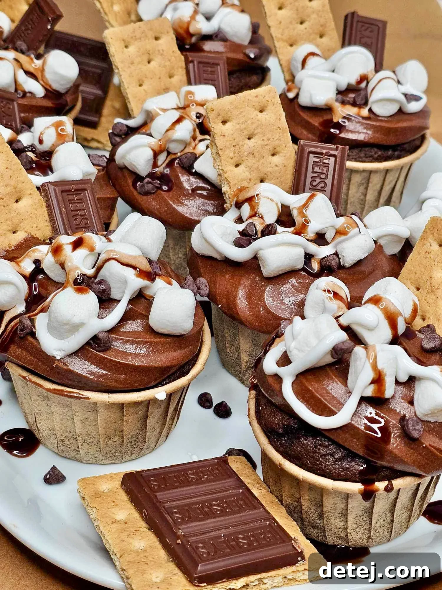 Easy S’mores Cupcakes