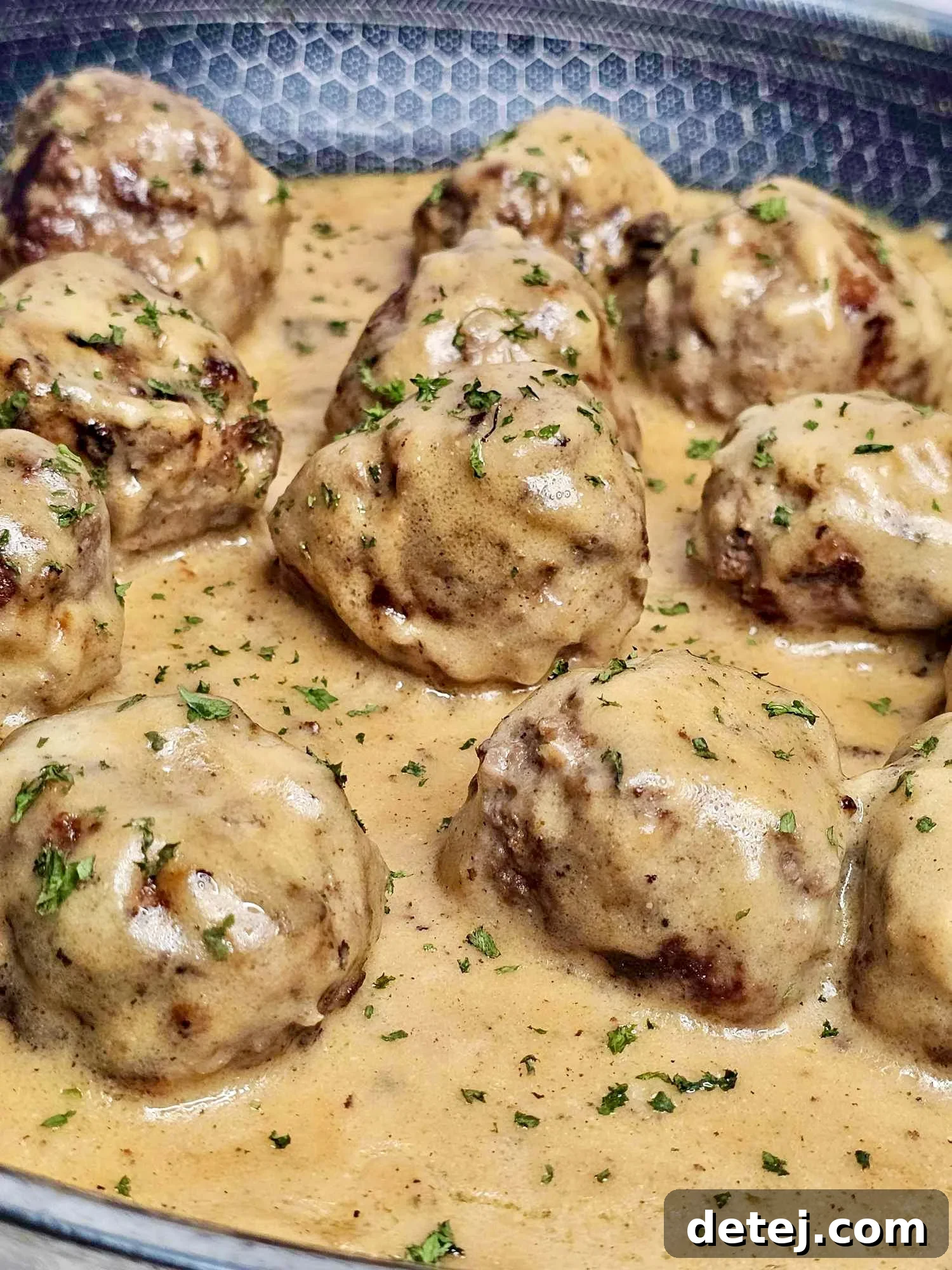 Easy Homemade Swedish Meatballs