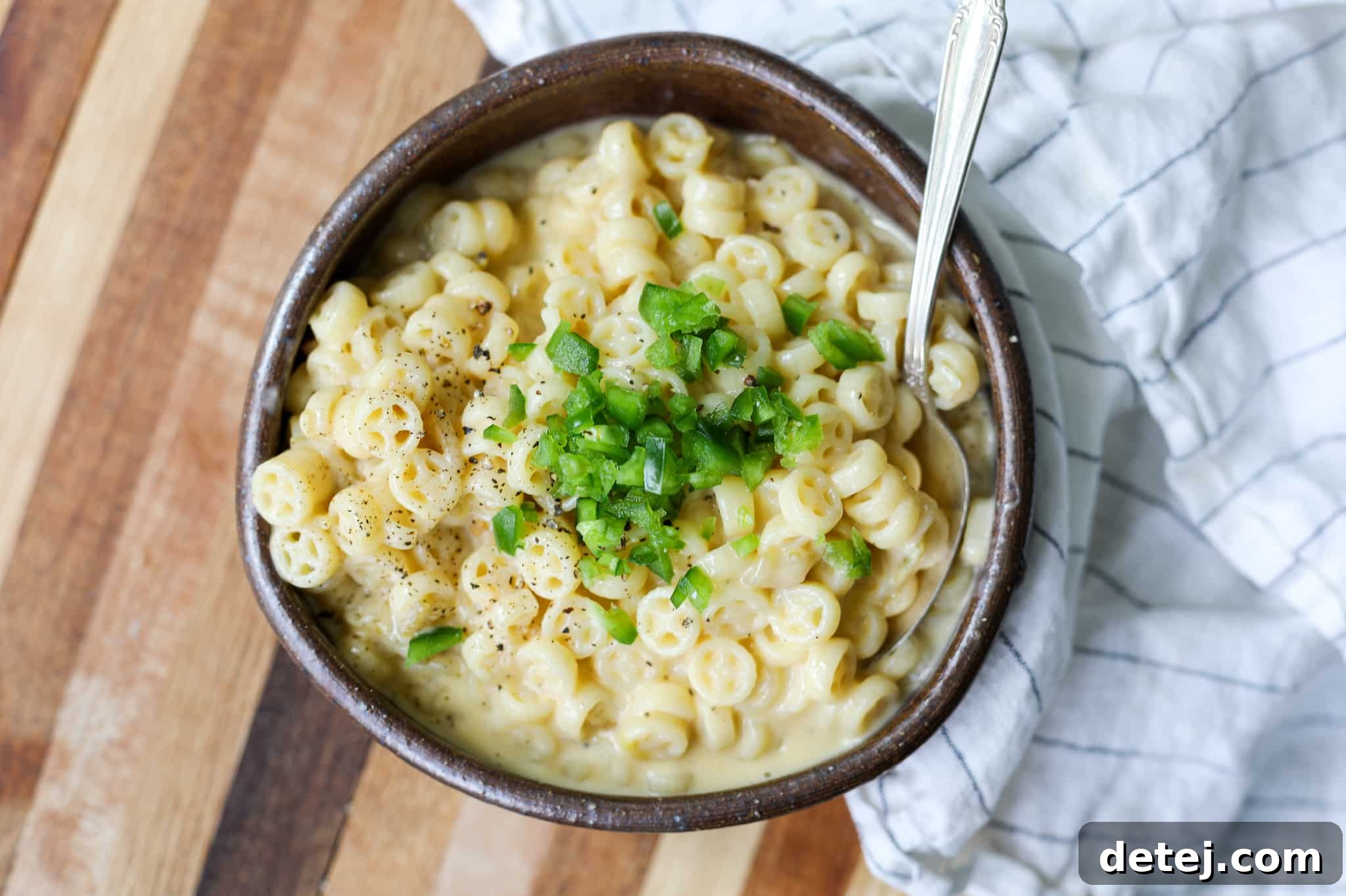 Green Chili Macaroni and Cheese – Healthyish Foods