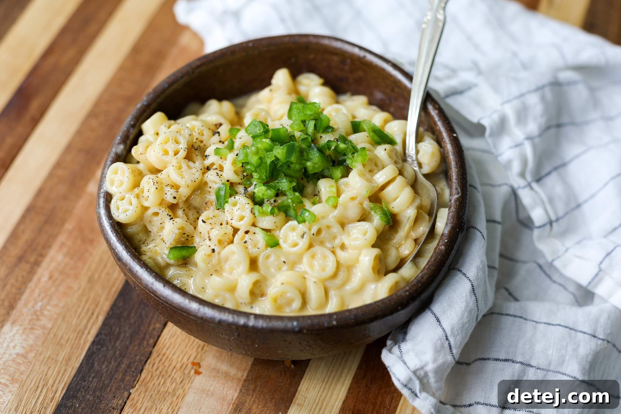 Green Chili Macaroni and Cheese – Healthyish Foods