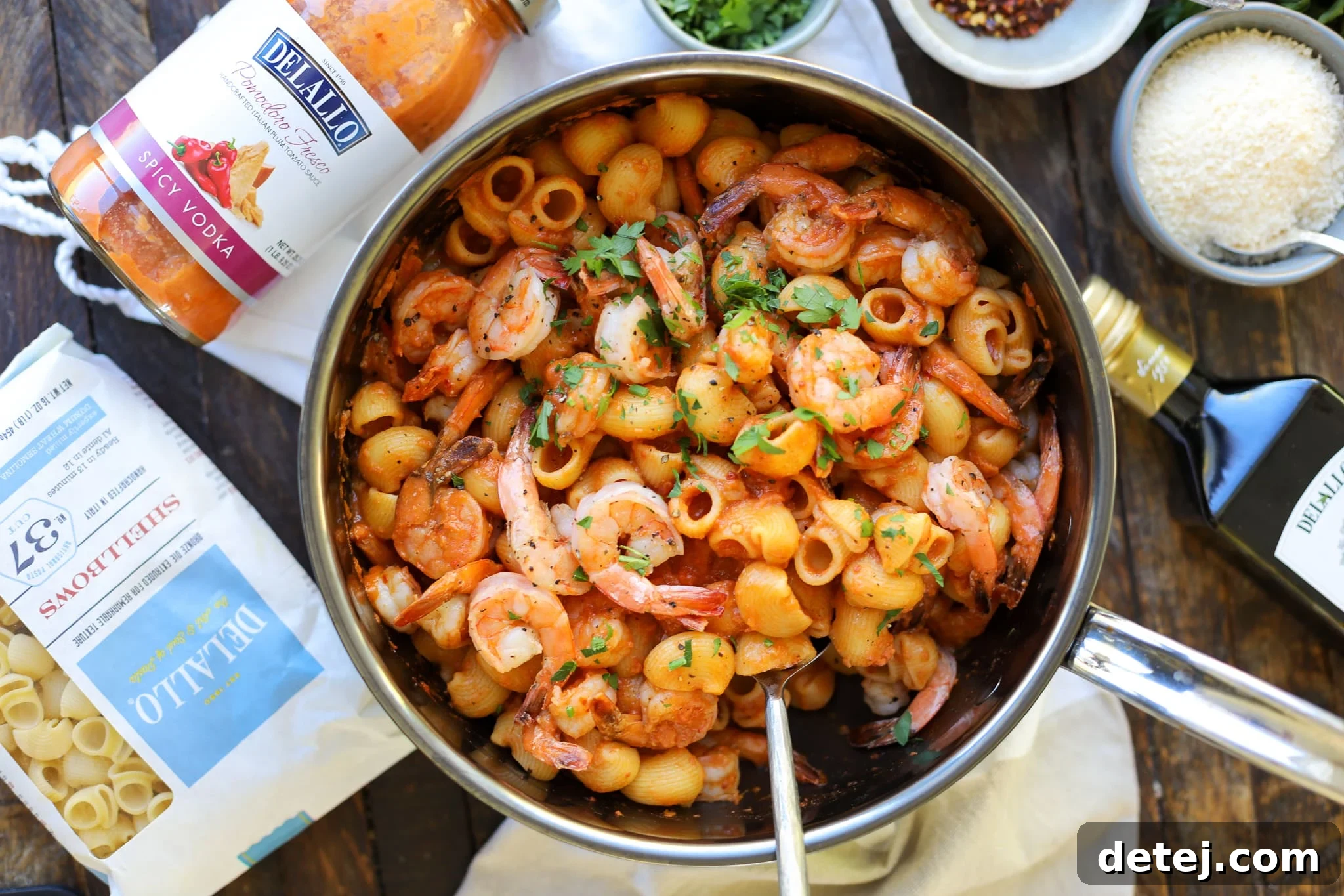 Shrimp Pasta with Spicy Vodka Sauce – Healthyish Foods
