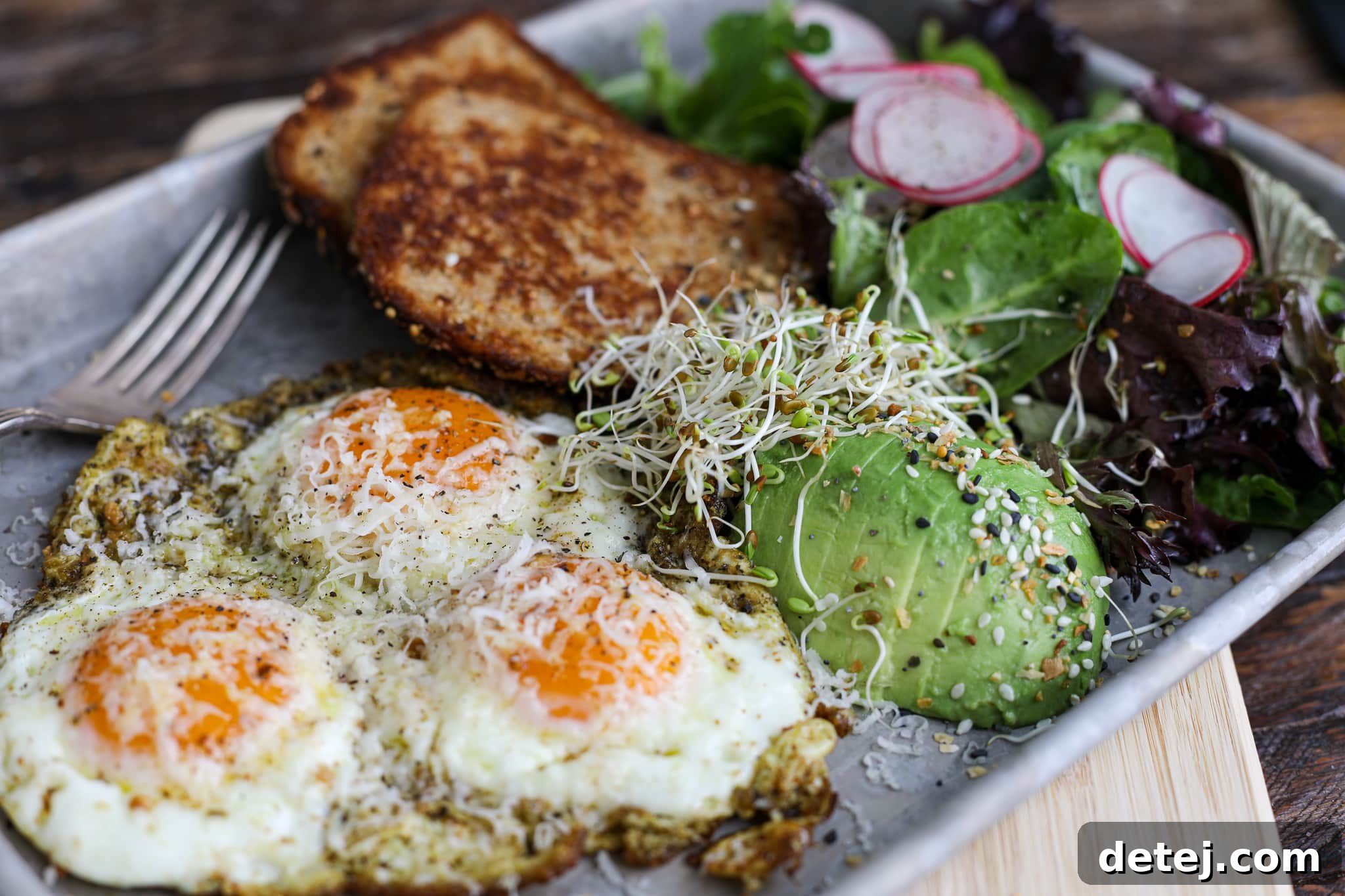 Pesto Eggs Breakfast Tray – Healthyish Foods