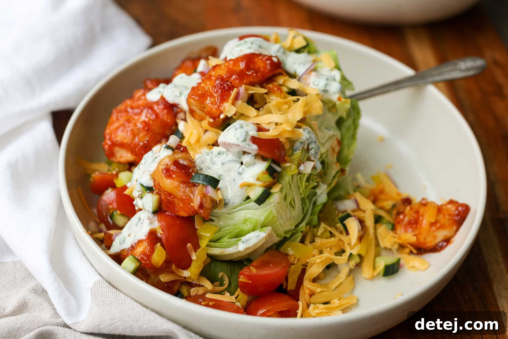 Crispy BBQ Sriracha Chicken Wedge Salad – Fresh ingredients