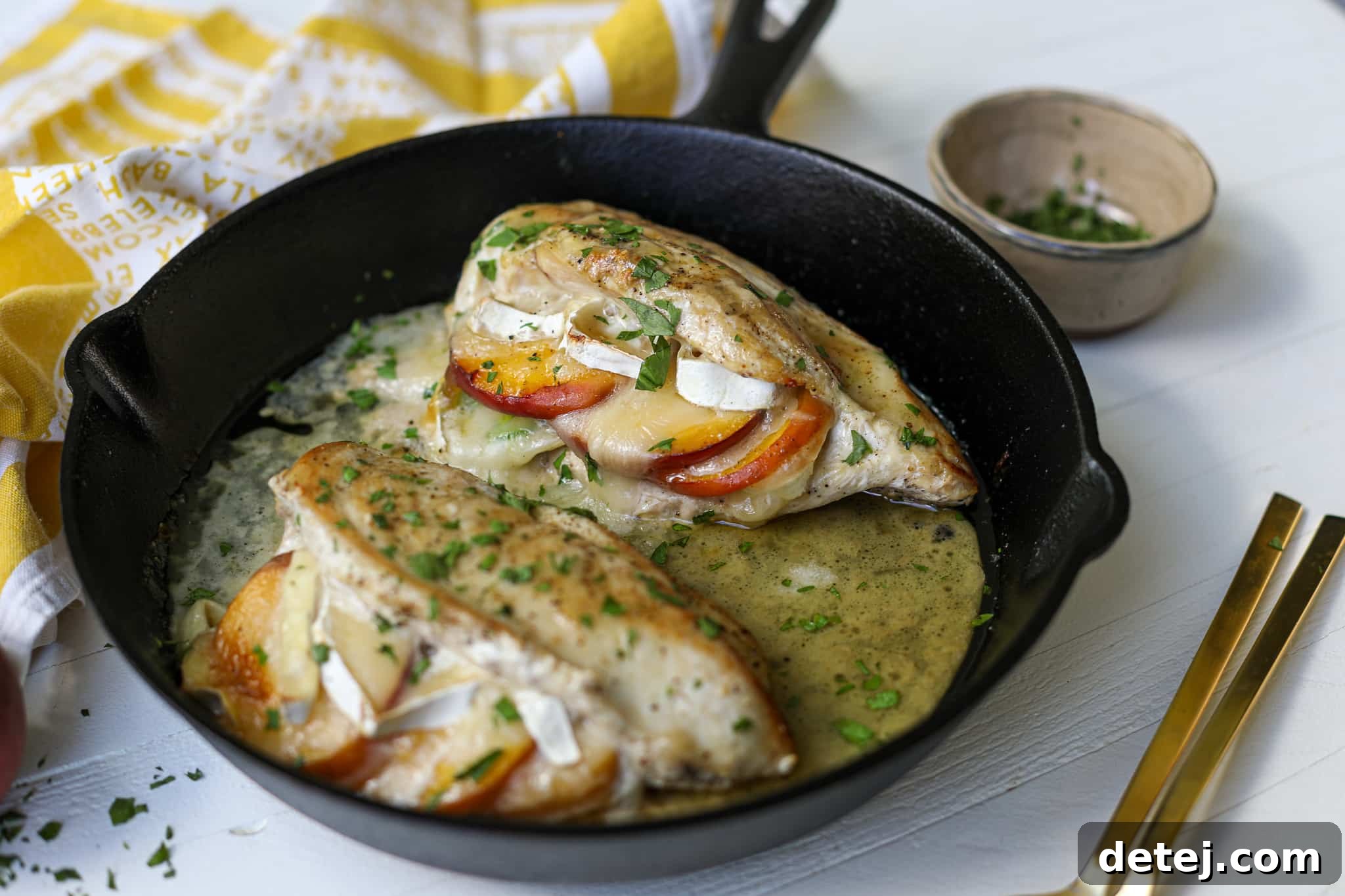 Pan Roasted Peach Brie and Jalapeno Stuffed Chicken – Healthyish Foods