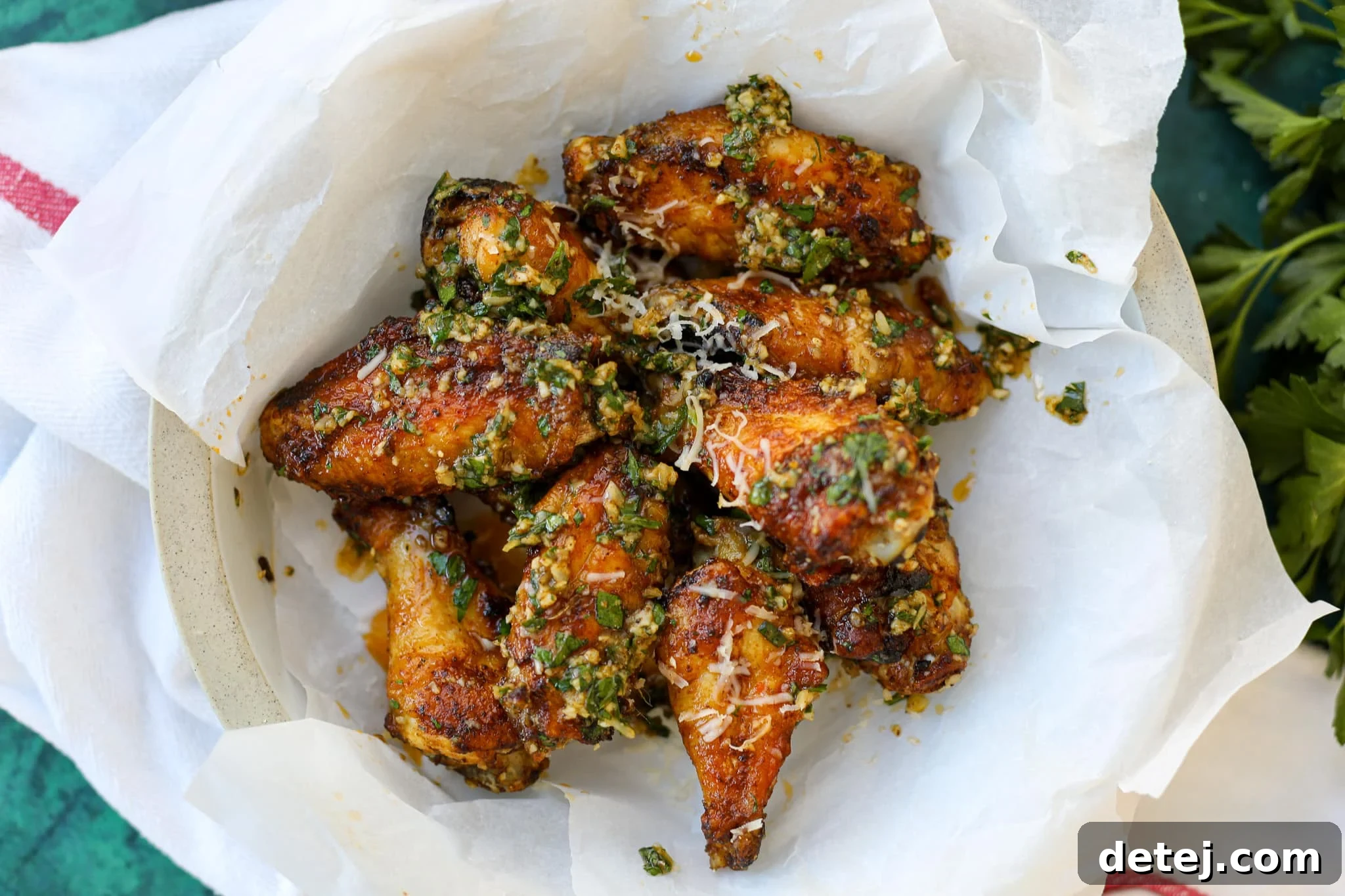 Crispy Air Fryer Garlic Parmesan Chicken Wings on a platter, ready to serve