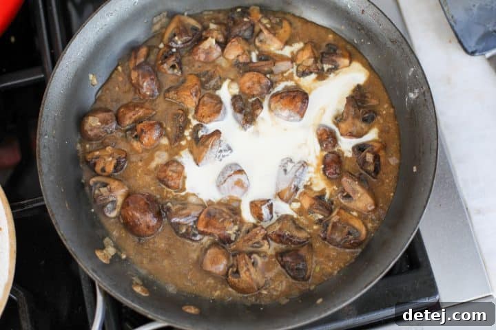 mushrooms with broth, mustard, Worcestershire sauce and heavy cream.