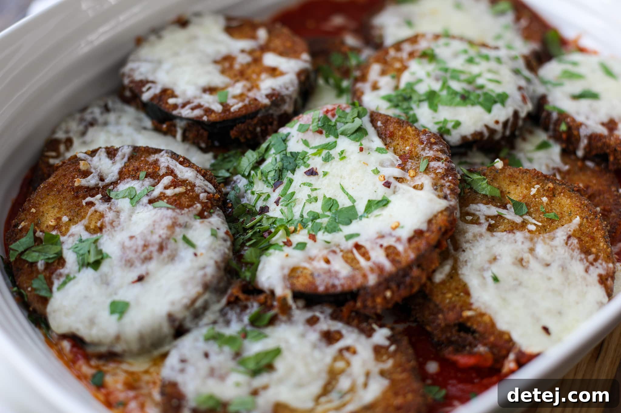 Easy Eggplant Parmesan - Healthyish Foods - Crispy, cheesy baked comfort food.