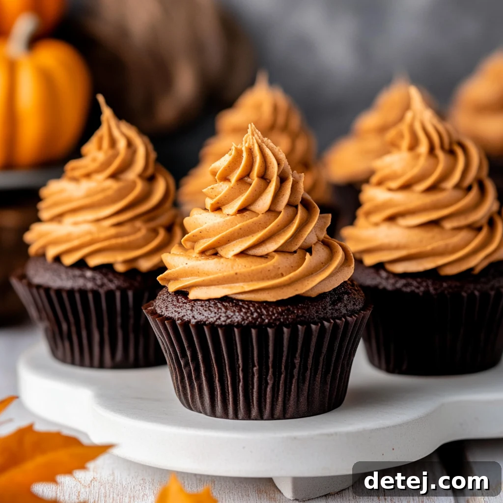 Spiced Pumpkin Cheesecake Chocolate Cupcakes 2 Chocolate Cupcakes with Pumpkin Cheesecake Frosting