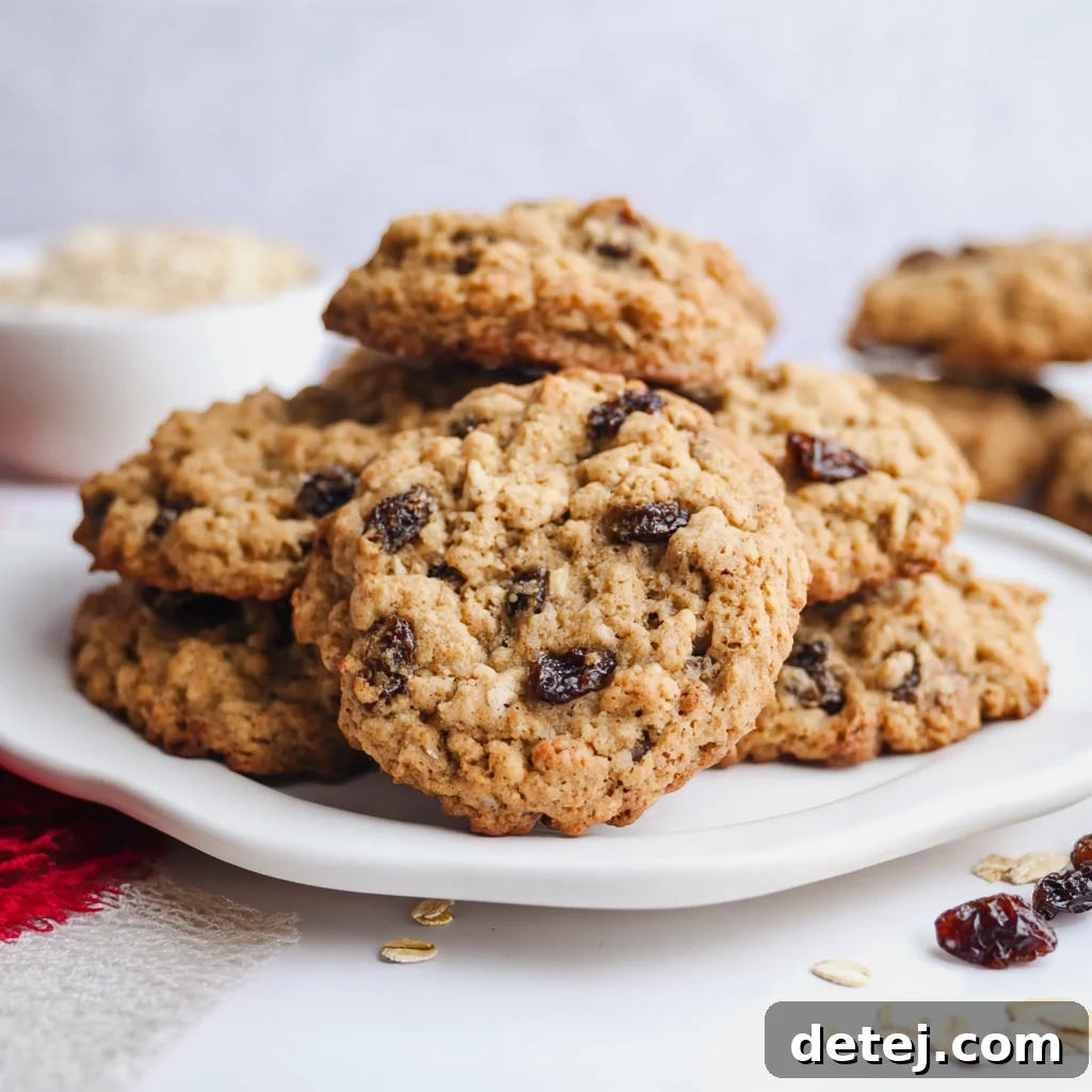 Easy Oatmeal Raisin Cookies