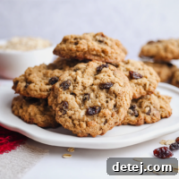 Easy Oatmeal Raisin Cookies