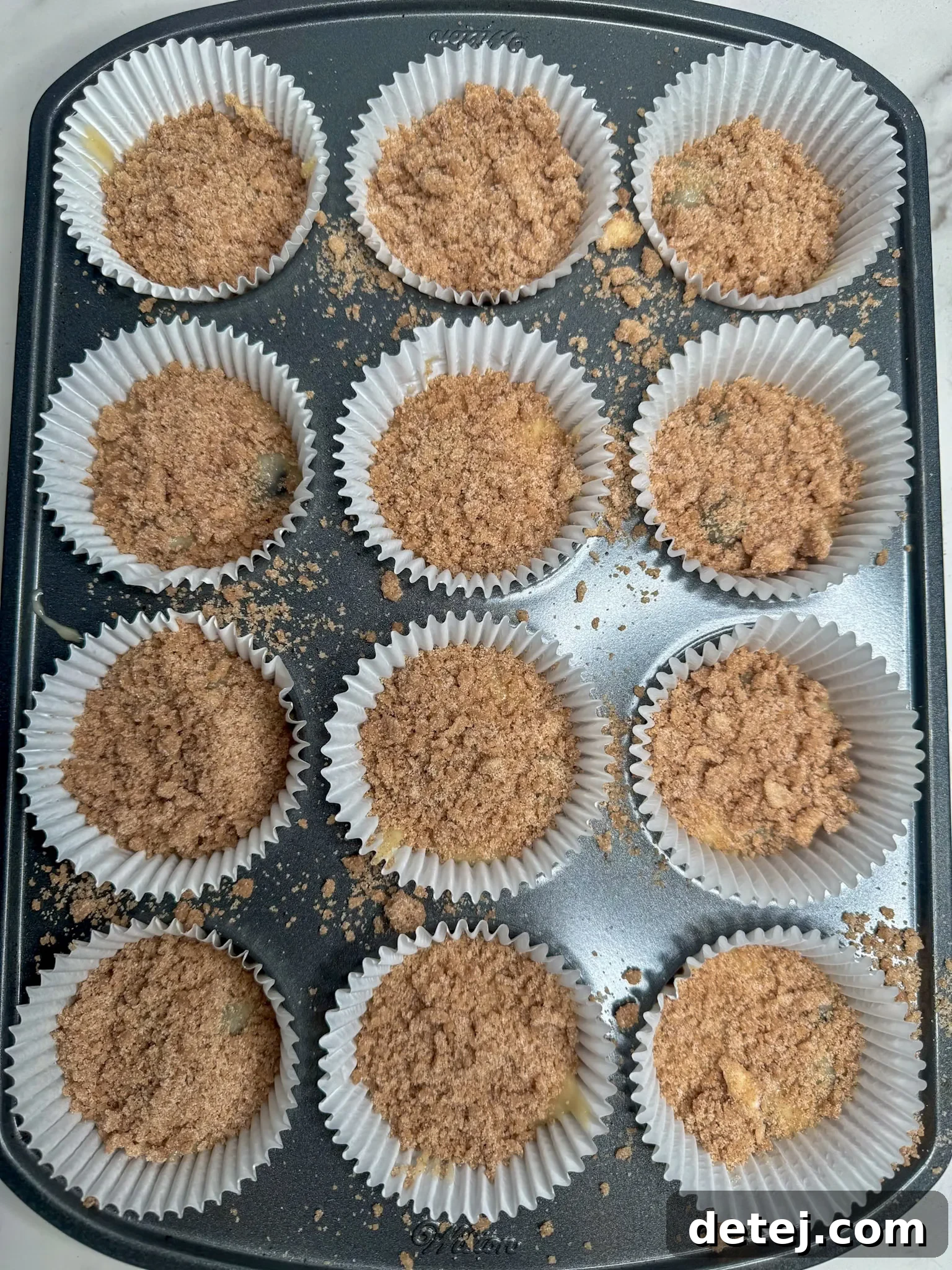 The Best Crumb Topped Blueberry Muffins