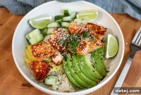 Sweet and Spicy Salmon Rice Bowls