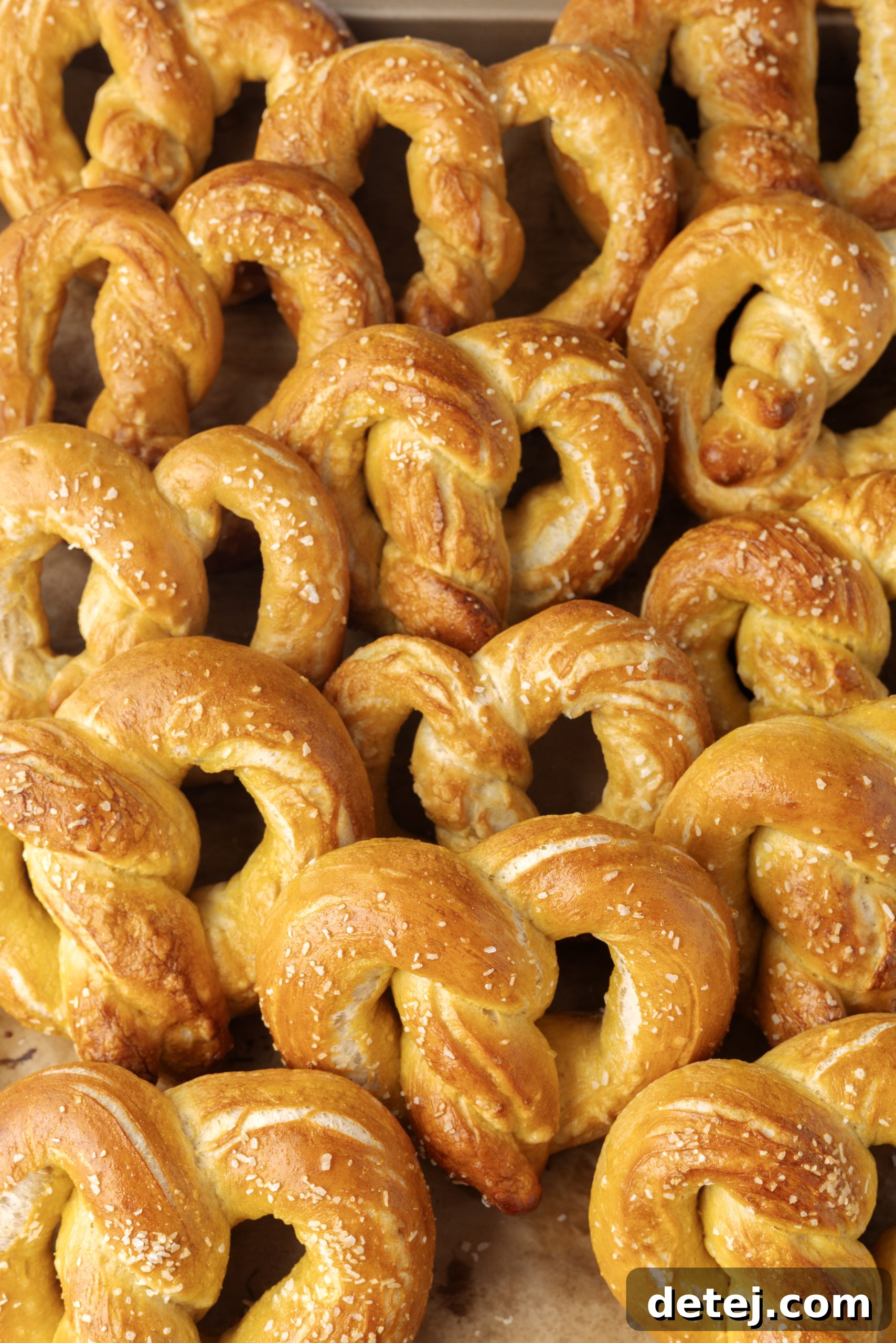 Easy Homemade Soft Pretzels